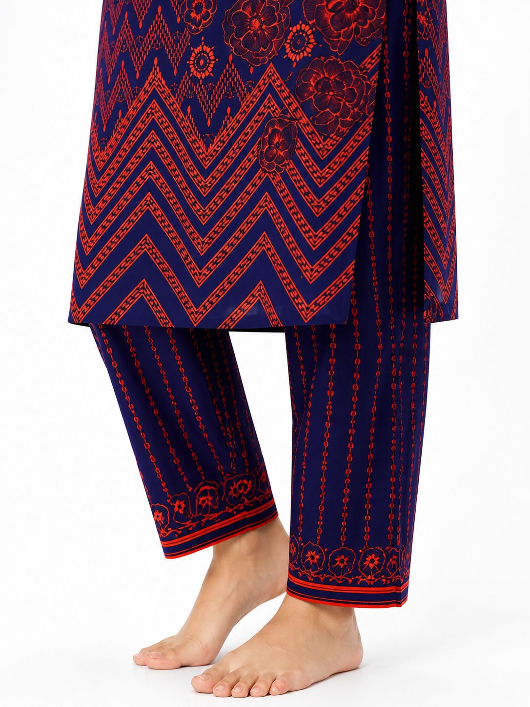 ETHNIC SUIT
